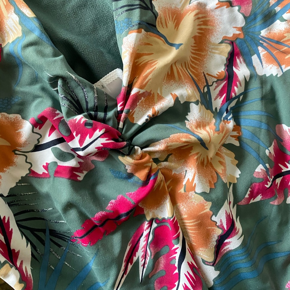 NWT Roxy One piece Swimsuit - Picture 6 of 11